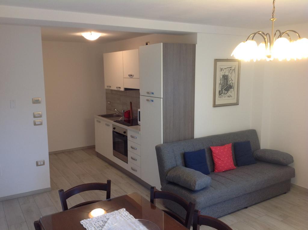 Villa In Val Di Fiemme Cavalese Kamer foto