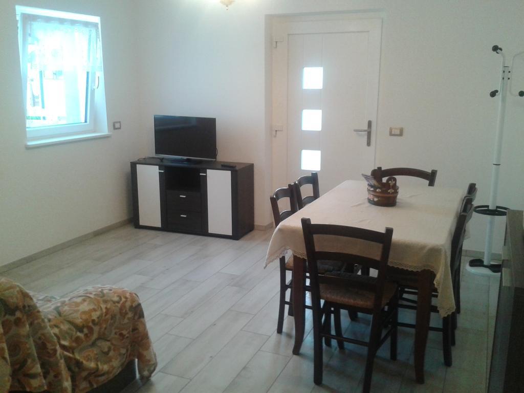 Villa In Val Di Fiemme Cavalese Kamer foto